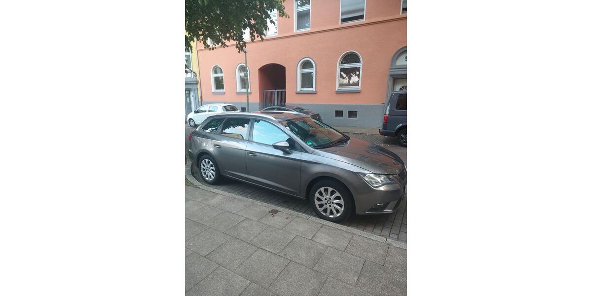 Seat Leon 147.000 km 11.000 € Langenfeld 40764