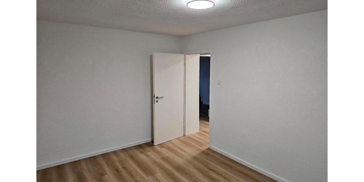 Etagenwohnung Solingen Höhscheid - 2 Zimmer, 51 m&sup2;, 830&euro; | Angebot:26656974