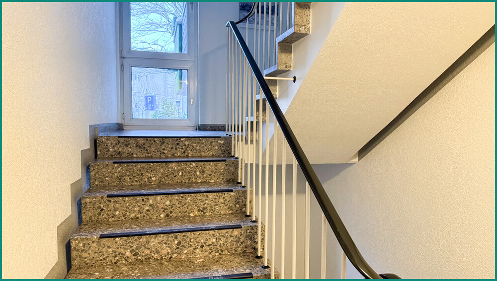 FÜR DIE FAMILIE IN DER INNENSTADT REMSCHEID: 4 ZIMMER-WOHNUNG MIT BALKON UND GARAGE - Etagenwohnung Remscheid Innenstadt | Angebot:27567381