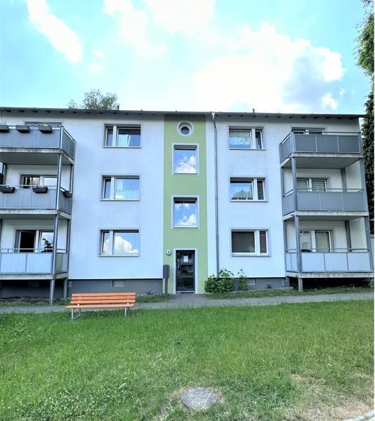 Gemütliche 2-Zi.-Whg. mit Tageslichtbad und Balkon zimmer