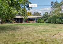 Haus zum Kaufen in Neuss 1.300.000 € 360 m²