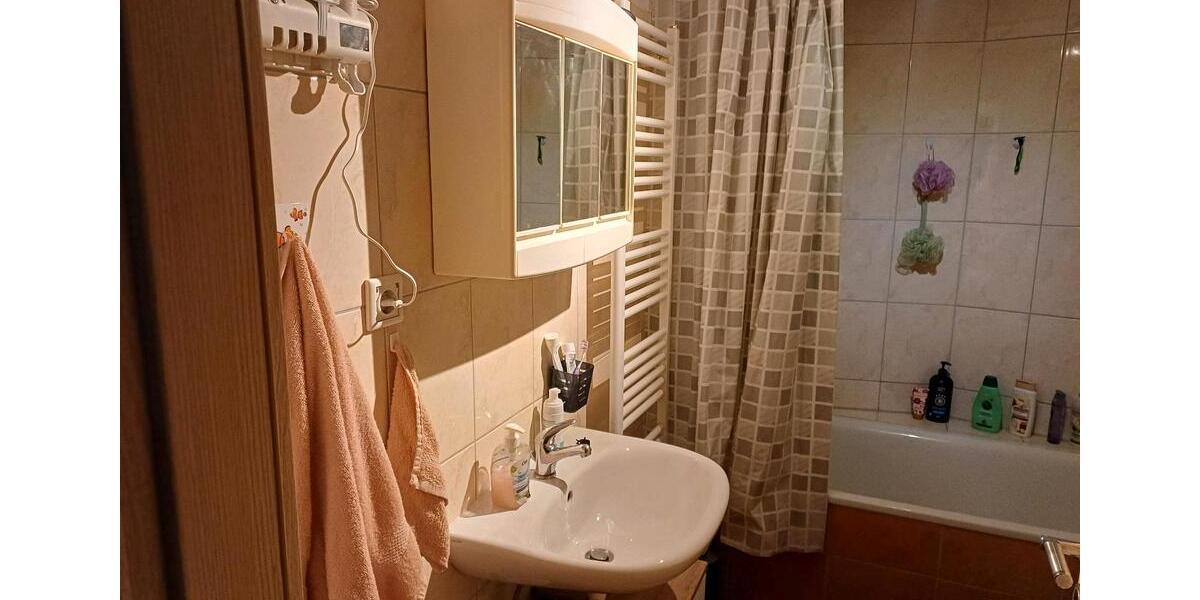 Dachgeschoßwohnung Düsseldorf Stadtbezirk 6 - 1 Zimmer, 37 m&sup2;, 139.000&euro; | Angebot:27197334