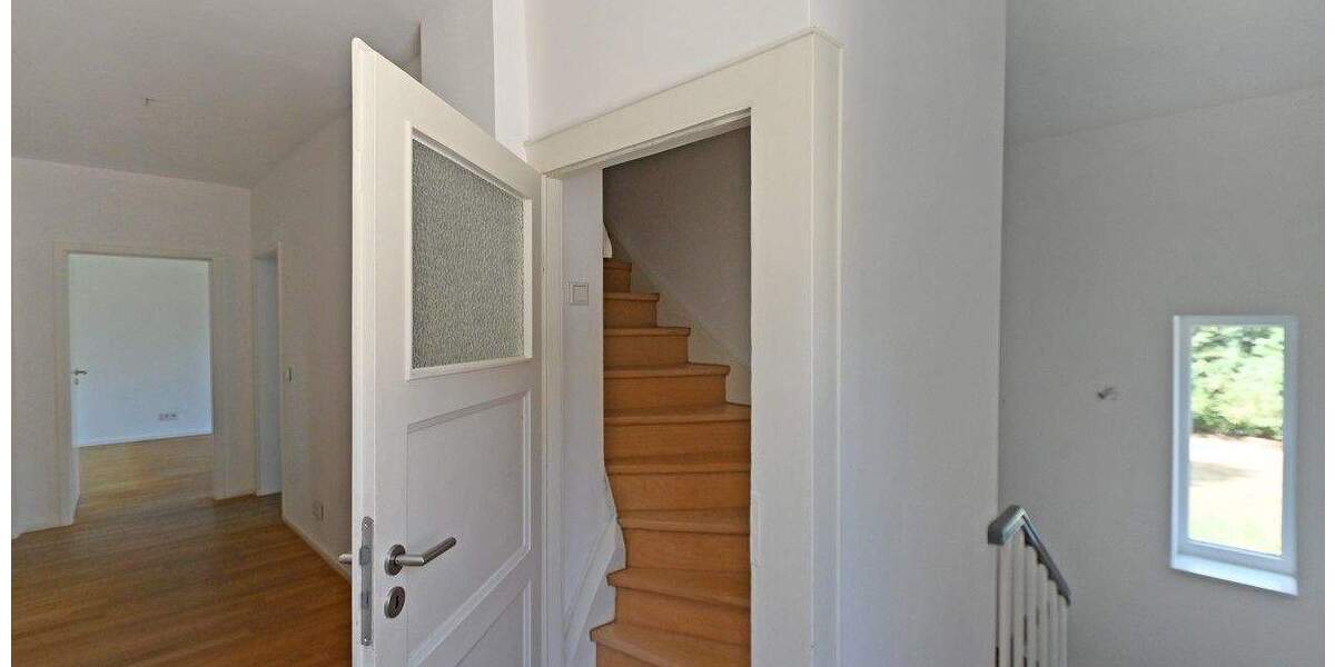 Einfamilienhaus Ratingen Hösel - 8 Zimmer, 208 m&sup2;, 1.195.000&euro; | Angebot:23880353