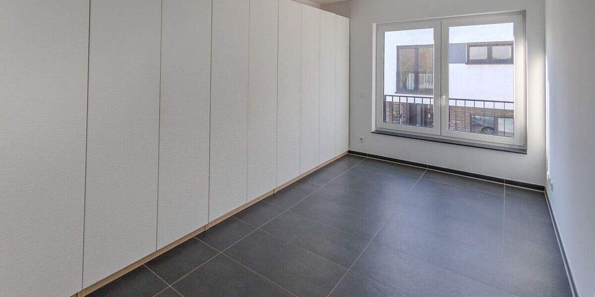 Etagenwohnung Neuss Stadionviertel - 4 Zimmer, 145 m&sup2;, 689.000&euro; | Angebot:25688840