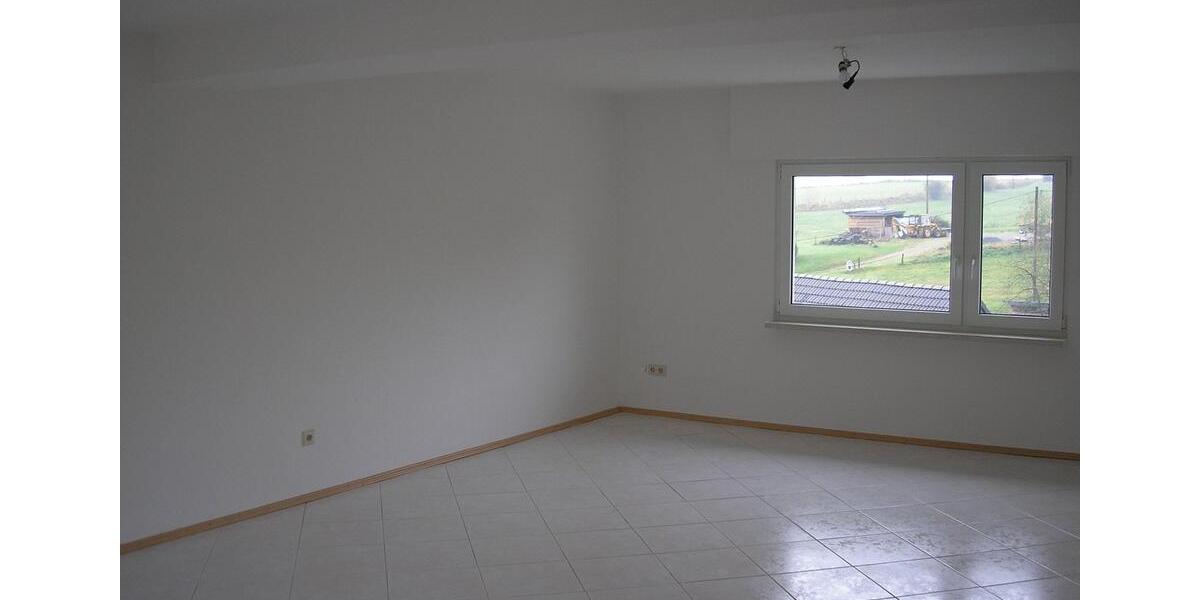 Etagenwohnung Wipperfürth - 3 Zimmer, 86 m&sup2;, 750&euro; | Angebot:26122531