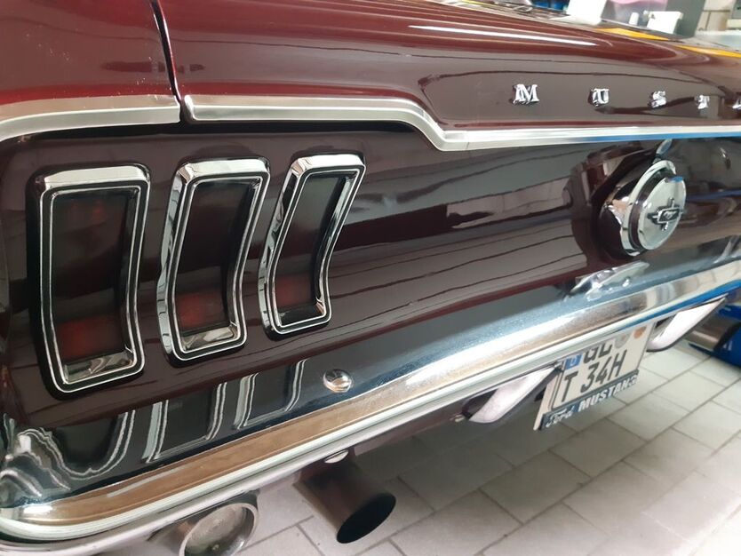 Ford Mustang 200.000 km 34.000 € Wermelskirchen 42929