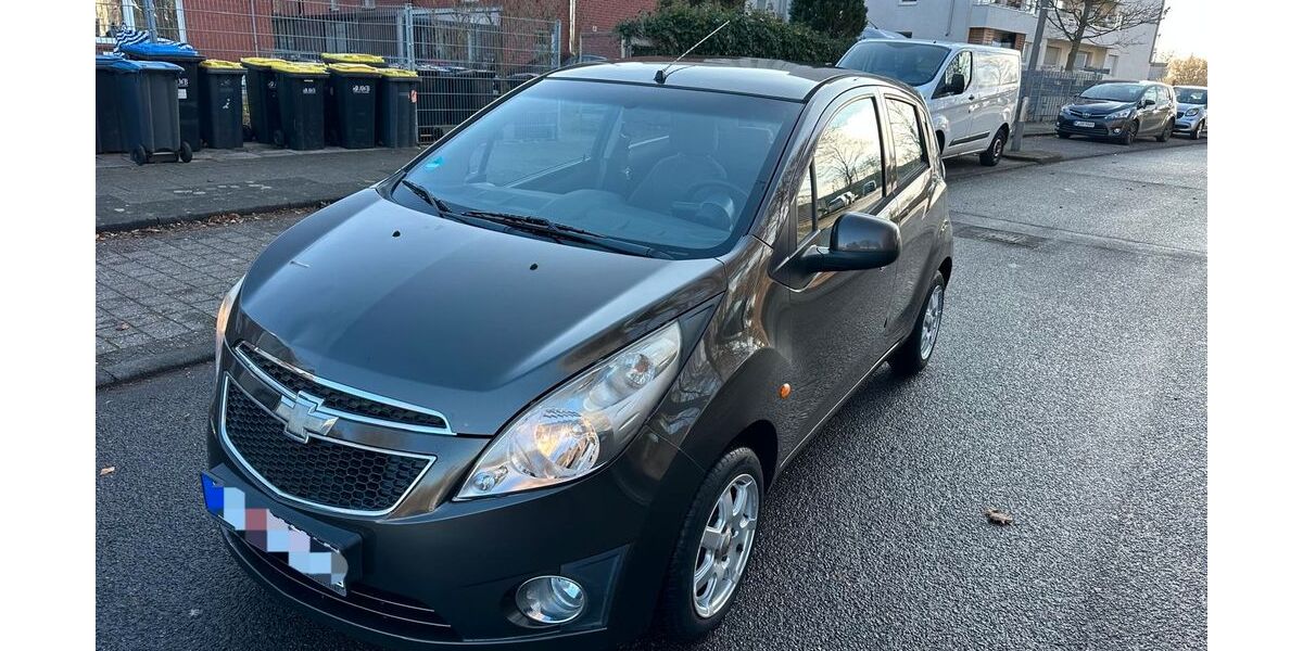 Chevrolet Spark 106.850 km 3.200 &euro; köln 50739