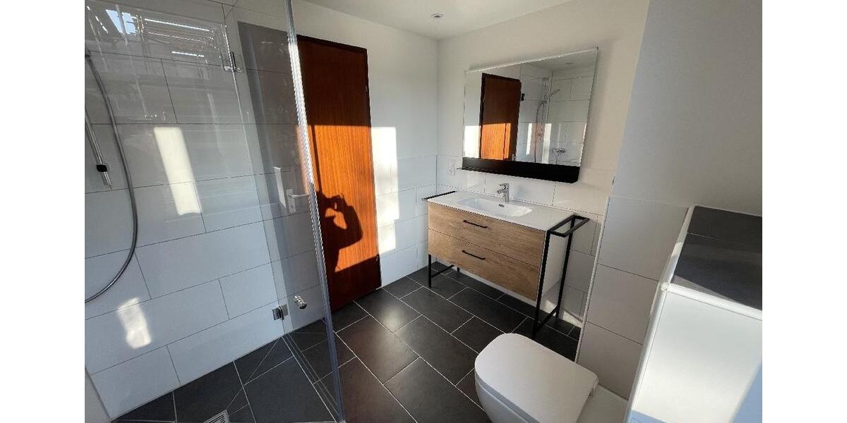 Etagenwohnung Düsseldorf Stadtbezirk 2 - 3 Zimmer, 104 m&sup2;, 1.550&euro; | Angebot:24441641