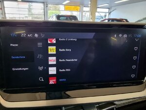 Peugeot 2008 Allure Klimaautom. Alu Allwetter Android Appl 14.715 km 18.980 &euro; HAAN 42781