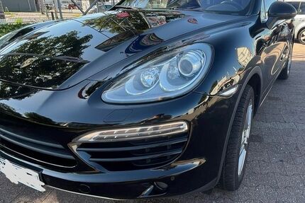 Porsche Cayenne 190.000 km 20.000 € Düsseldorf 40235