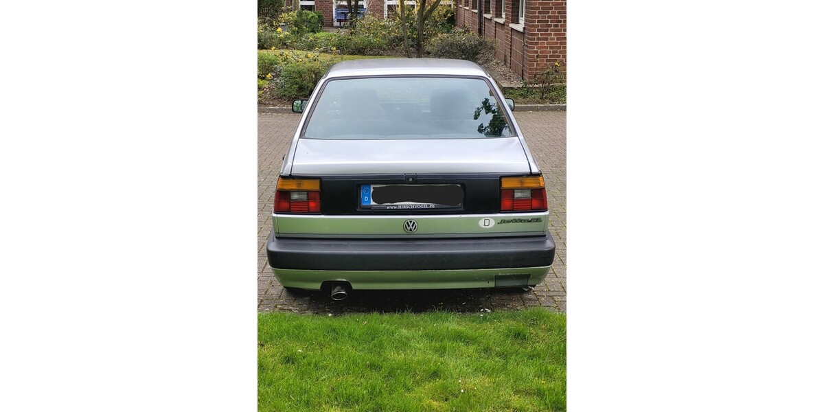 VW Jetta 184.000 km 4.000 € Düsseldorf 40213