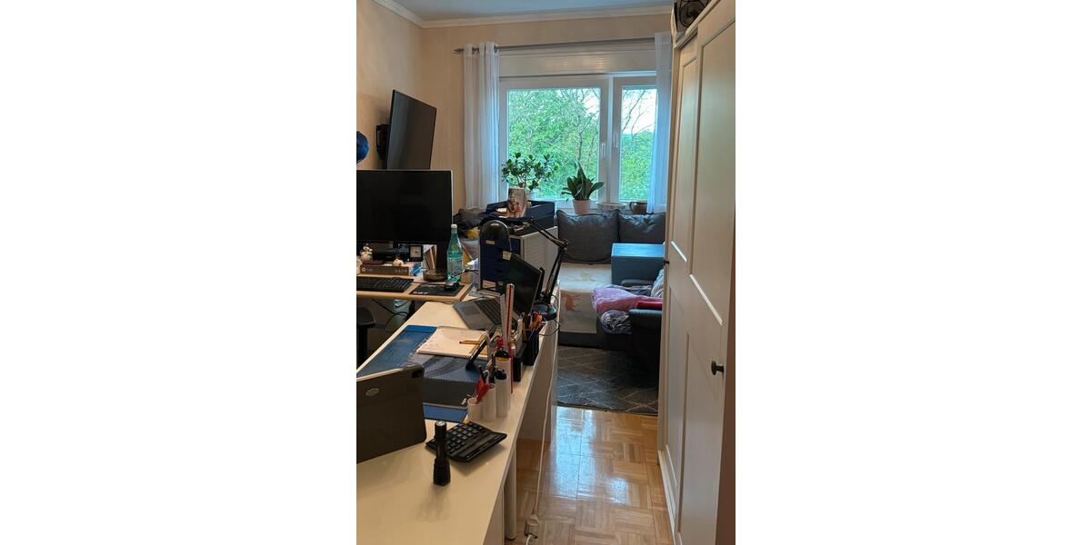 Etagenwohnung Remscheid Reinshagen - 4 Zimmer, 91 m&sup2;, 215.000&euro; | Angebot:25757603