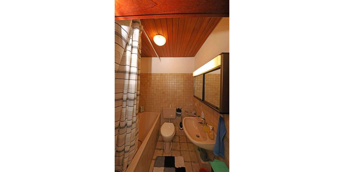 Etagenwohnung Düsseldorf Volmerswerth - 2 Zimmer, 66 m&sup2;, 770&euro; | Angebot:23882527