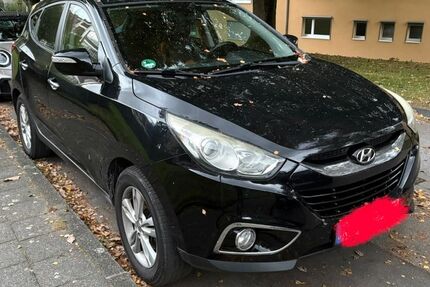 Hyundai ix35 237.000 km 5.300 &euro; Solingen 42651