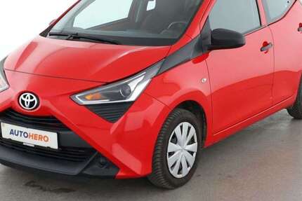 Toyota Aygo 60.118 km 8.590 € Köln 50739