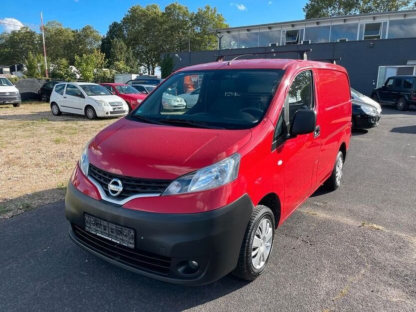 NV200