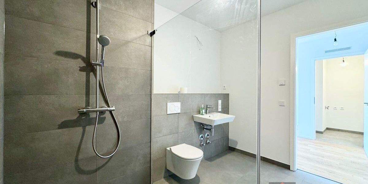 Etagenwohnung Düsseldorf Heerdt - 2 Zimmer, 54 m&sup2;, 1.150&euro; | Angebot:24778060