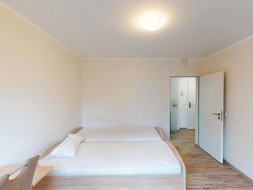 Möbliertes WG-Zimmer in zentraler Lage für Studenten und Azubis *Frauen-WG* zimmer