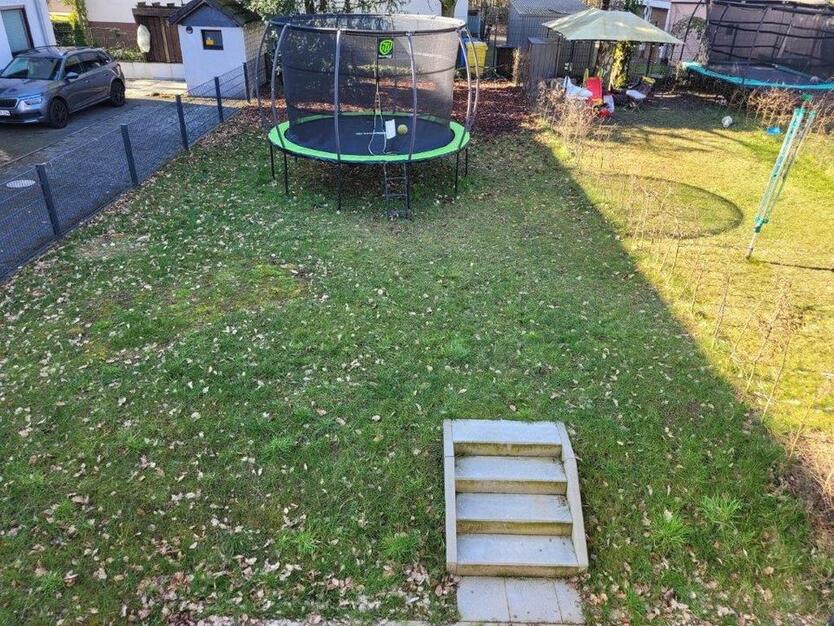 Ihr Perfektes Eigenheim: modernes Reiheneckhaus mit Garten und Doppelstellplatz