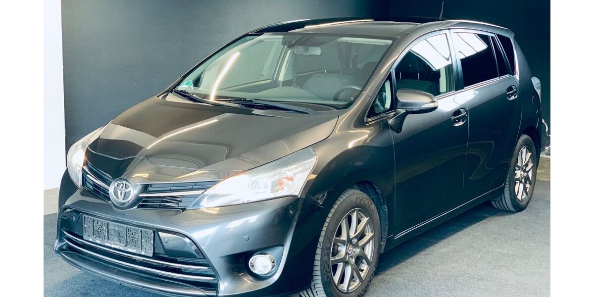 Toyota Verso 248.900 km 5.799 &euro; Hilden 40723
