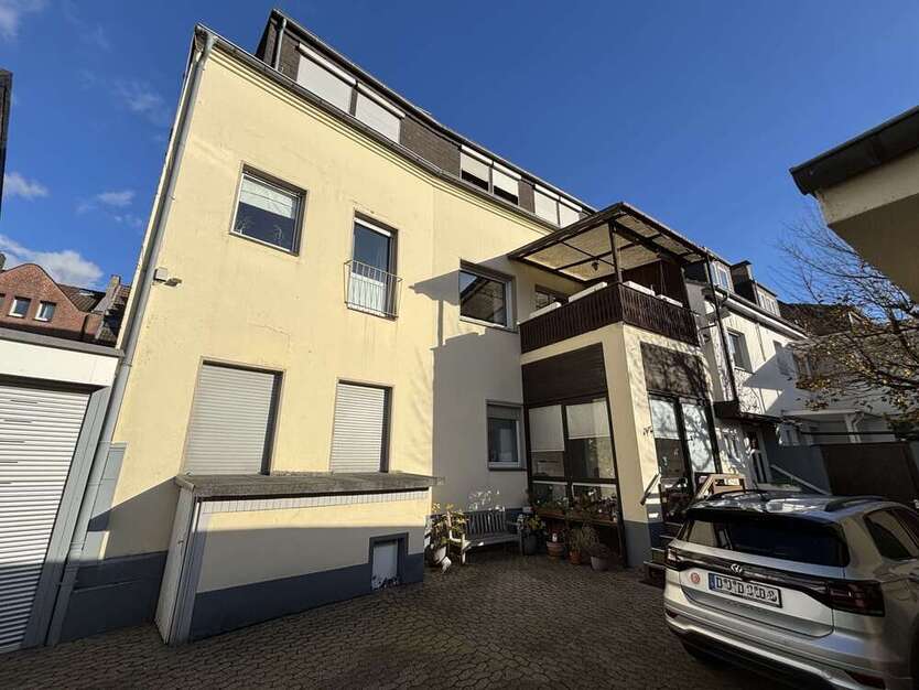 Wohnung zum Mieten in Düsseldorf 975 € 85 m² 4 zimmer