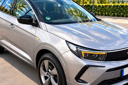 Opel Grandland (X) 33.500 km 19.950 &euro; Düsseldorf 40213