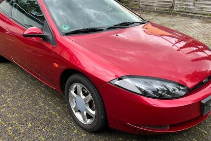 Ford Cougar 95.400 km 3.900 &euro; Köln 51069