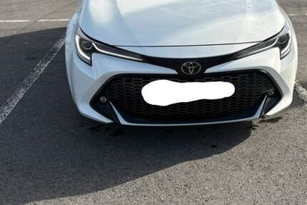 Toyota Corolla 61.000 km 17.500 € Düsseldorf 40231