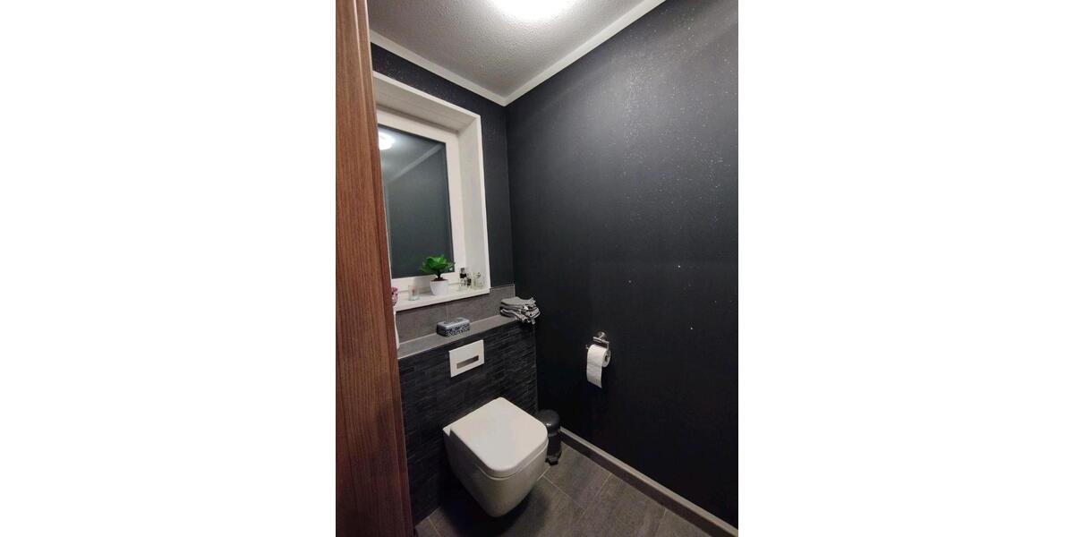 Einfamilienhaus Velbert - 5 Zimmer, 110 m&sup2;, 1.900&euro; | Angebot:24851142