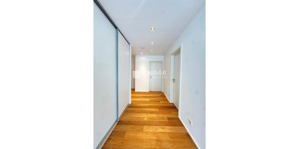 Etagenwohnung Bergisch Gladbach - 3 Zimmer, 113 m&sup2;, 1.640&euro; | Angebot:26373572