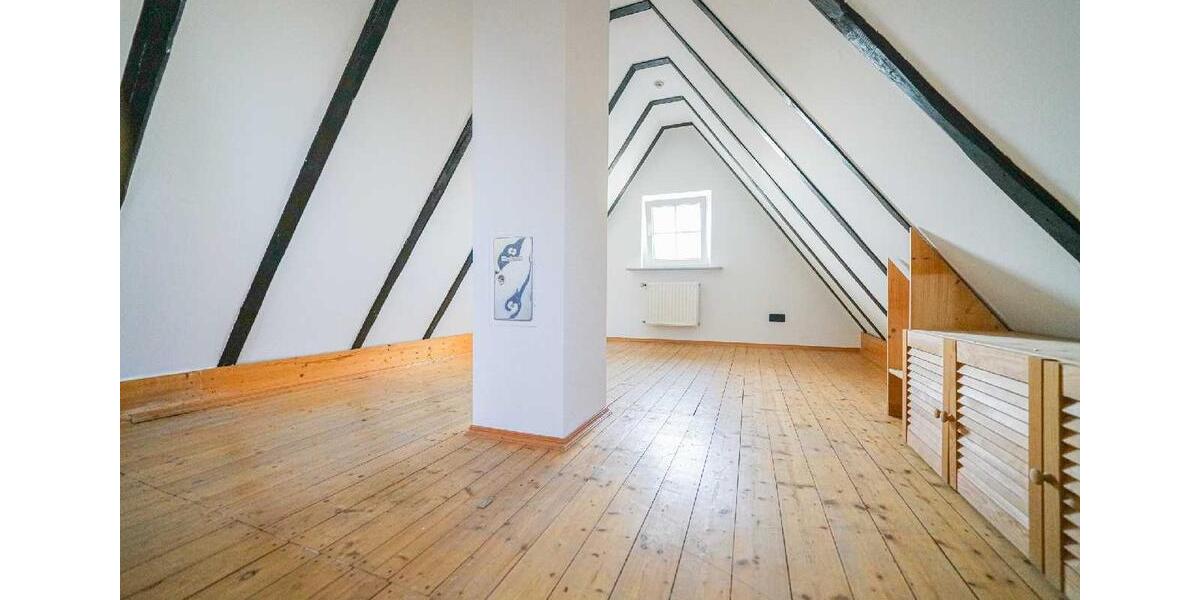 Freistehendes Einfamilienhaus mit Garten und Sonnenbalkon 5 zimmer