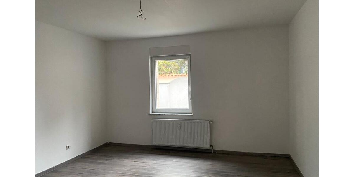 Doppelhaushälfte Solingen Mitte - 3 Zimmer, 100 m&sup2;, 1.050&euro; | Angebot:24786245