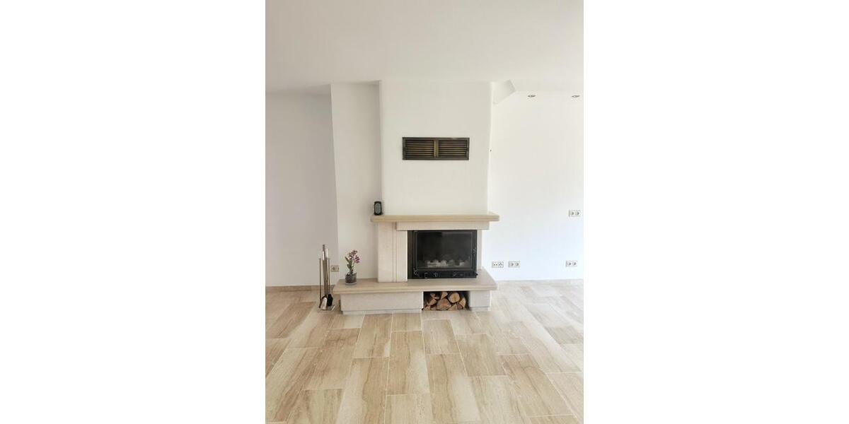 Reihenhaus Solingen Central - 3 Zimmer, 140 m&sup2;, 1.680&euro; | Angebot:24685628