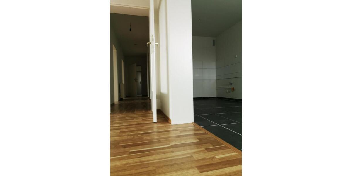 Etagenwohnung Velbert Velbert-Mitte - 3 Zimmer, 77 m&sup2;, 579&euro; | Angebot:26615953