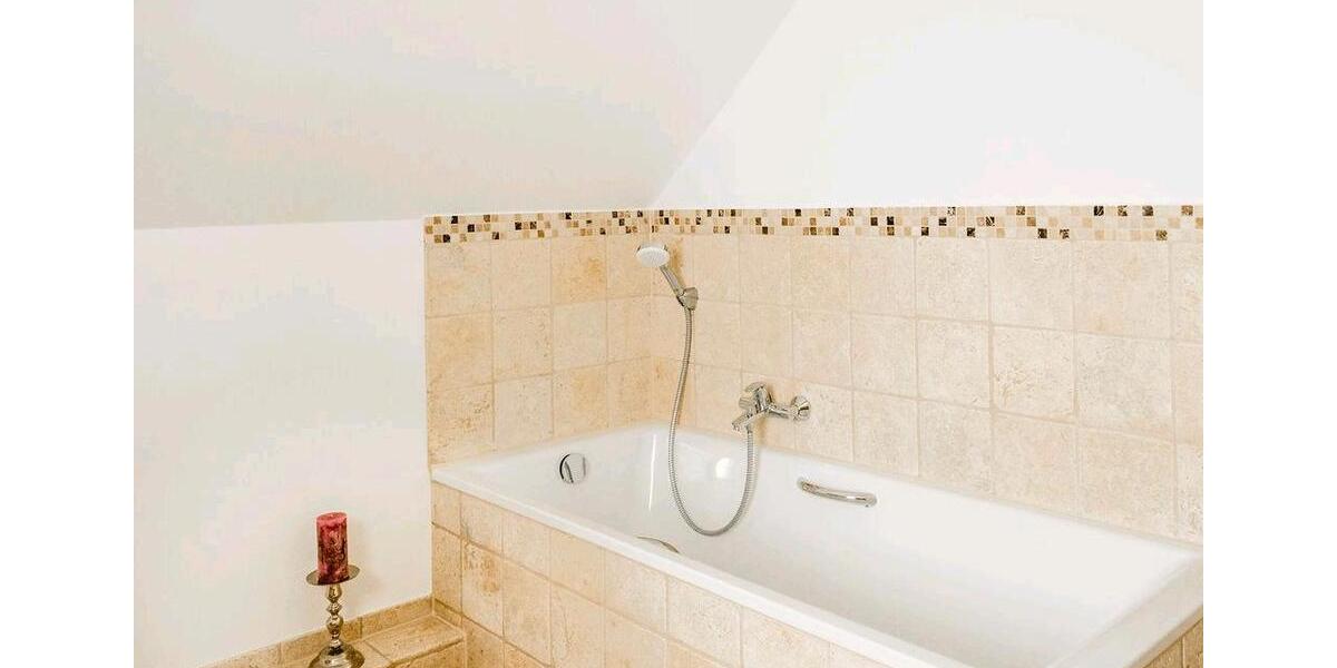 Dachgeschoßwohnung Remscheid Remscheid-Süd - 2 Zimmer, 54 m&sup2;, 900&euro; | Angebot:26413486