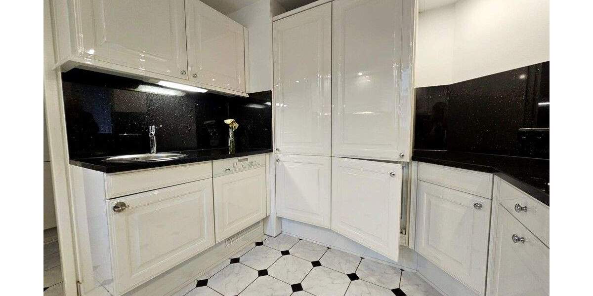 Etagenwohnung Solingen Ohligs-Aufderhöhe - 3 Zimmer, 117 m&sup2;, 1.400&euro; | Angebot:23100252