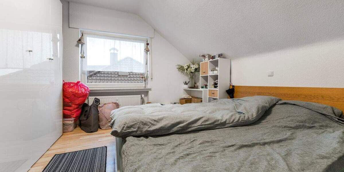 Mehrfamilienhaus, Wohnhaus Odenthal Hüttchen - 8 Zimmer, 251 m&sup2;, 399.000&euro; | Angebot:25775948