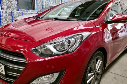 Hyundai i30 49.500 km 12.490 &euro; Ratingen 40878
