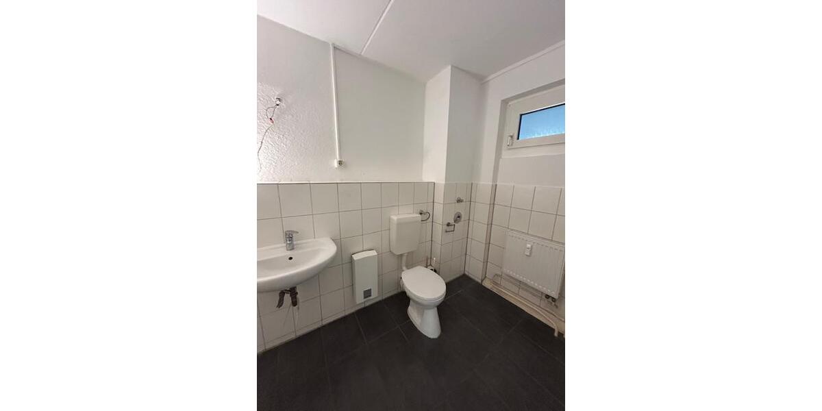 Erdgeschoßwohnung Velbert Velbert-Mitte - 2 Zimmer, 67 m&sup2;, 499&euro; | Angebot:24813803