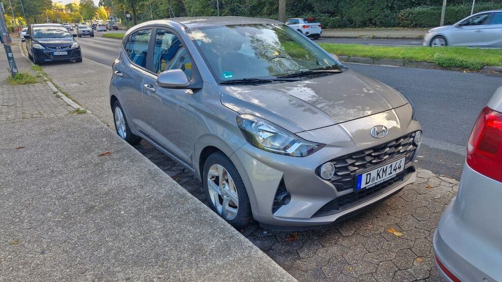 Hyundai i10 10.500 km 14.000 € Düsseldorf 40229