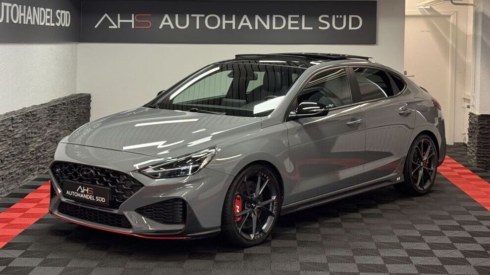 i30