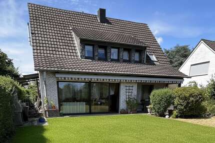 Haus Neuss Gnadental - 6 Zimmer, 153 m&sup2;, 875.000&euro; | Angebot:24735332