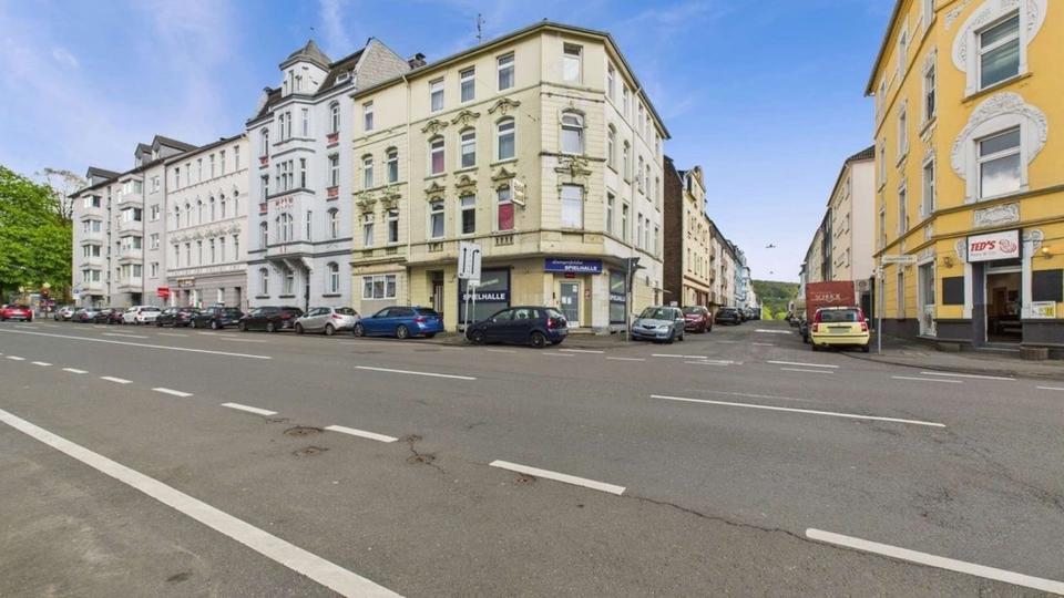 Renditestarkes Paket ca. 6 % - Vier Wohnungen in einem Haus.
