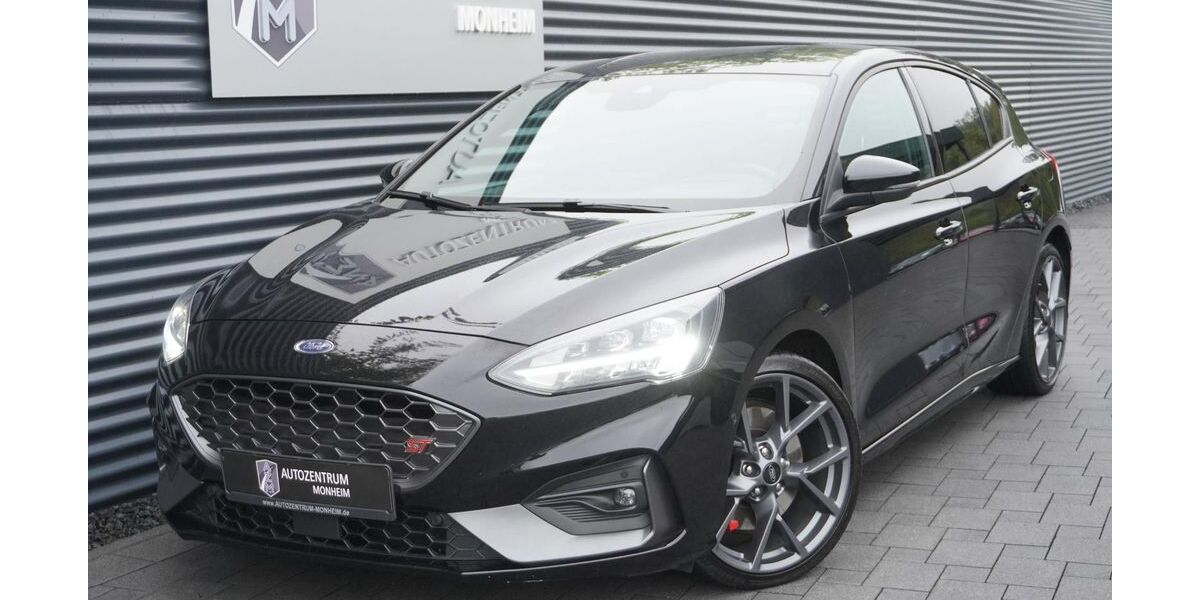 Ford Focus 57.000 km 25.990 &euro; Monheim am Rhein 40789