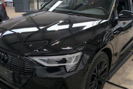Audi e-tron 44.553 km 34.680 € Hagen 58091