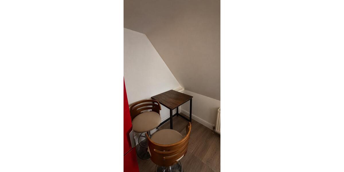 Dachgeschoßwohnung Düsseldorf Stadtbezirk 5 - 1 Zimmer, 40 m&sup2;, 800&euro; | Angebot:27598808