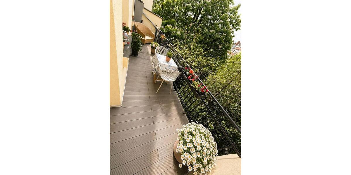 Etagenwohnung Düsseldorf Oberbilk - 3 Zimmer, 108 m&sup2;, 2.200&euro; | Angebot:26327038