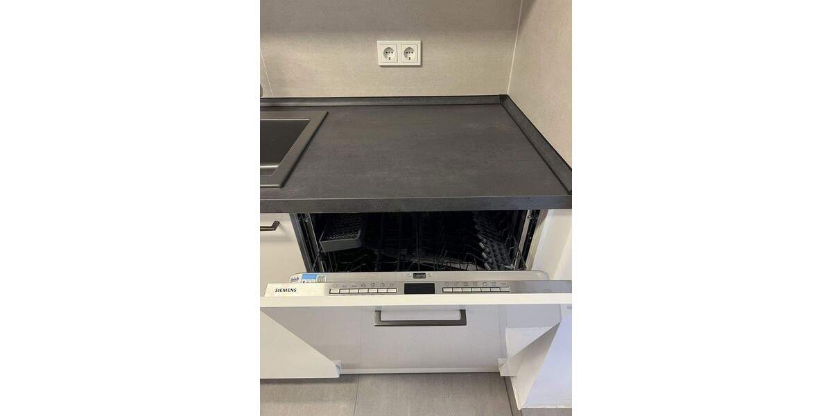 Etagenwohnung Düsseldorf Golzheim - 2 Zimmer, 50 m&sup2;, 1.110&euro; | Angebot:24820738