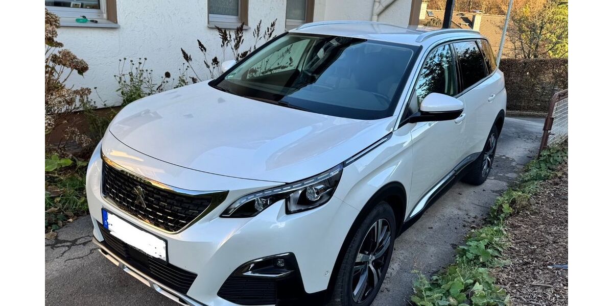 Peugeot 5008 106.000 km 22.999 € Solingen 42651