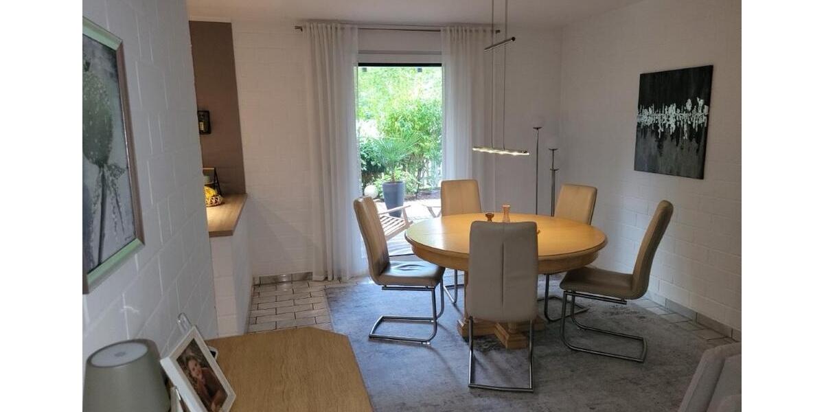 Wohnung wie ein Haus im Haus mit Garten und Pool zimmer